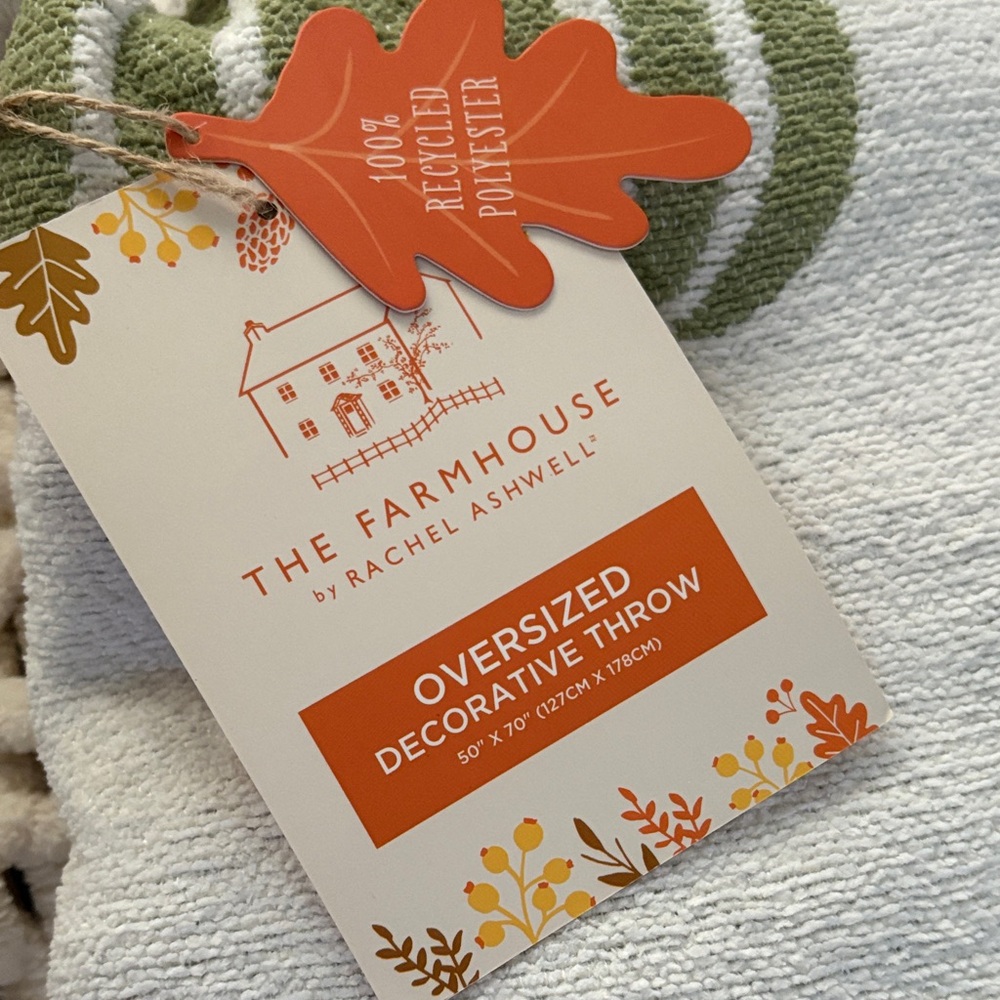 RACHEL ASHWELL➕THE FARMHOUSE Oversized Pumpkin Throw NWT - Picture 5 of 6